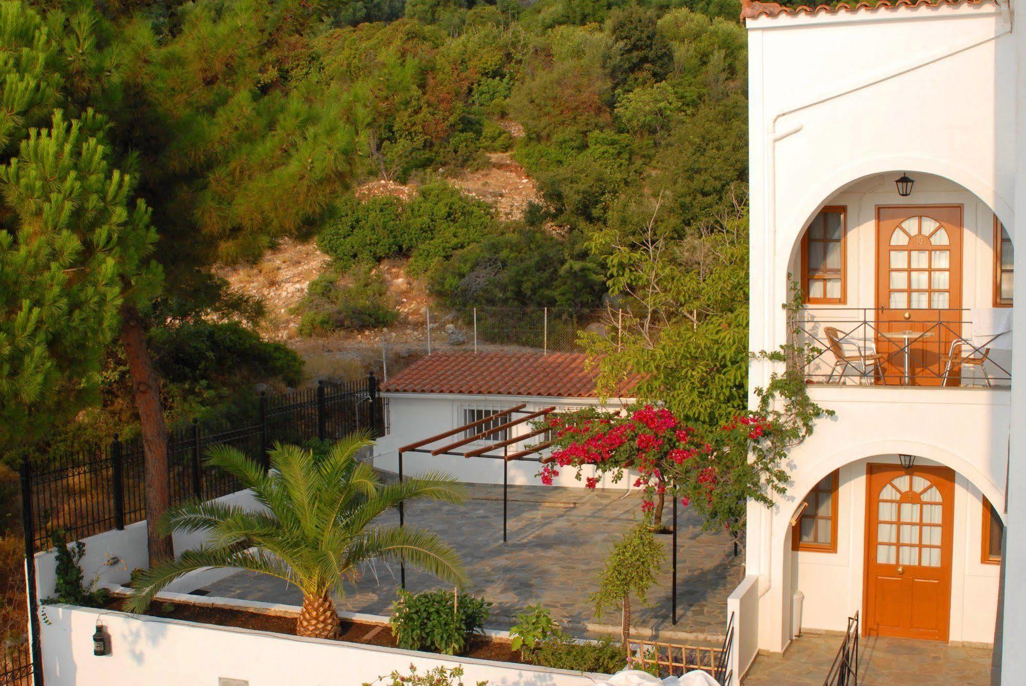 Travlos Studios Eleios-Pronnoi Exteriér fotografie